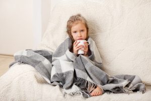 приступообразный кашель у ребенка без температуры