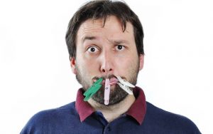 хронический плохой запах изо рта причины