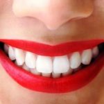Чем можно отбелить зубы в домашних условиях